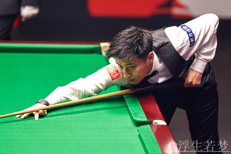 赵心童在第二阶段连赢八局 暂时超前奥沙利文 赵心童在第二阶段连赢八局 暂时超前奥沙利文